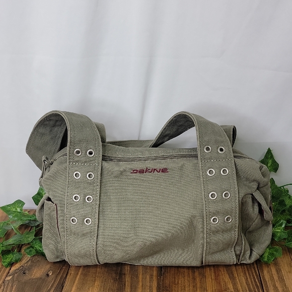 Dakine Handbags - Dakine. Khaki Green Canvas Bag. Super Cute And Durable. EUC
